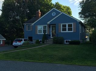 17 Lakeside Dr, Shrewsbury, MA 01545
