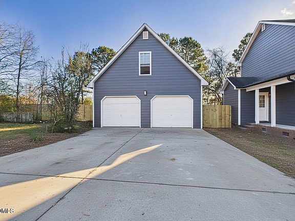 3rd image of 5820 Phillips Landing Dr
