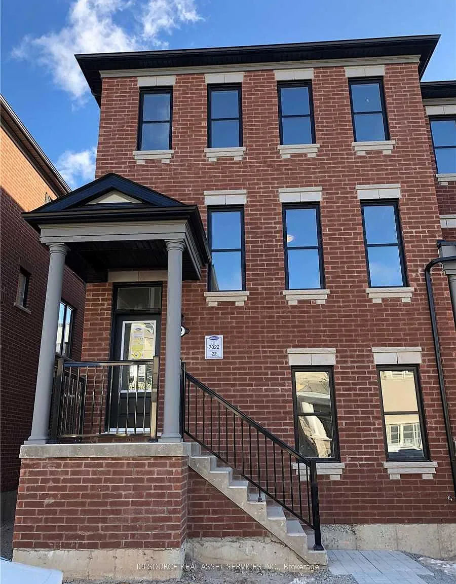3 bed, $3,300 — Photo 1
