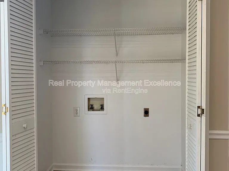 4437 Whisperwood Dr — Photo 25