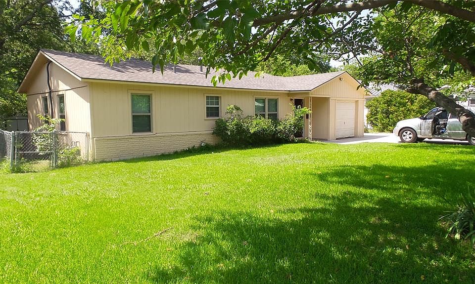 1st image of 4812 Nadine Dr
