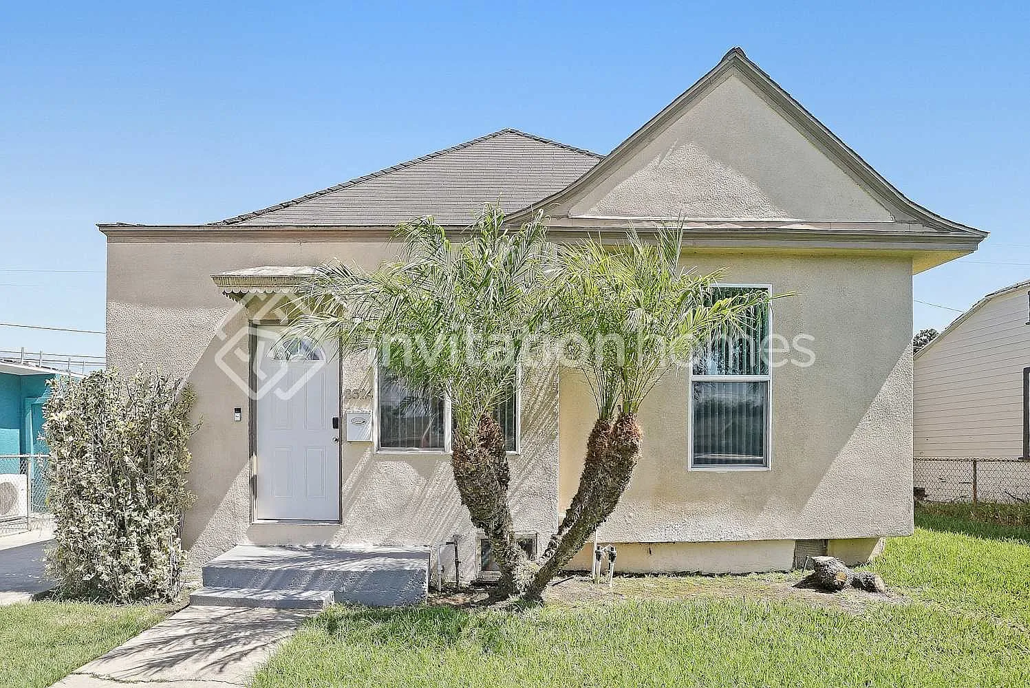 3524 Baltic Ave Long Beach, CA 90810 — Photo 1