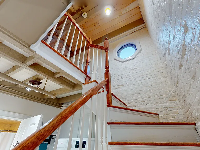 15 Union St #4 — Photo 17