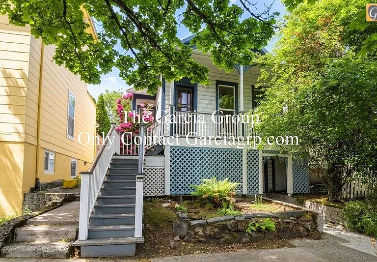 3325 SW Kelly Ave — Photo 1