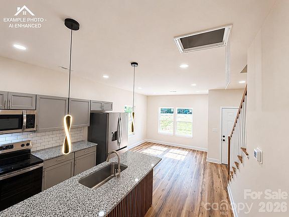 4th image of 109 N Gregory St