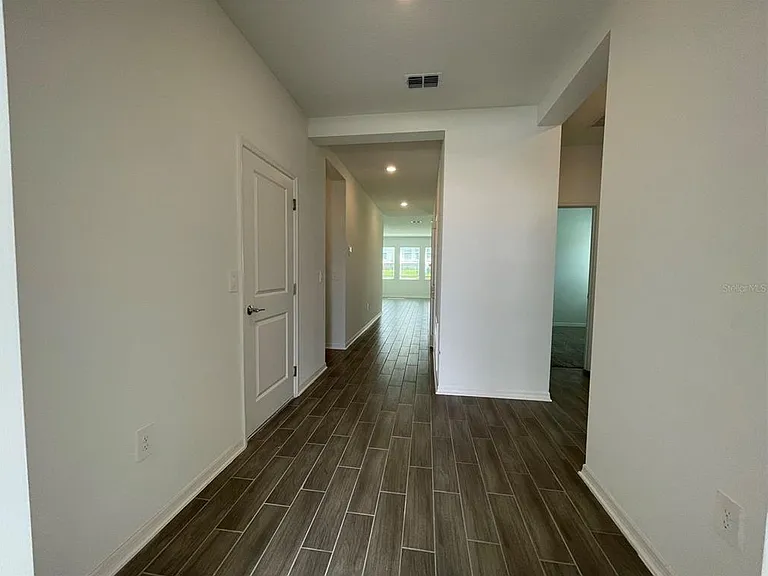 660 Tanaro Ln — Photo 4
