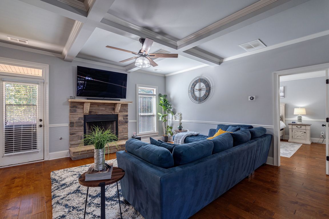 next background image