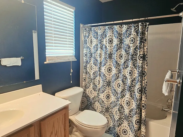 7223 Normanton Dr — Photo 36
