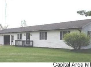 2183 Strawn Crossing Rd, Jacksonville, IL 62650