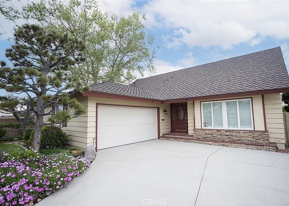 1st image of 10603 Destino Cir