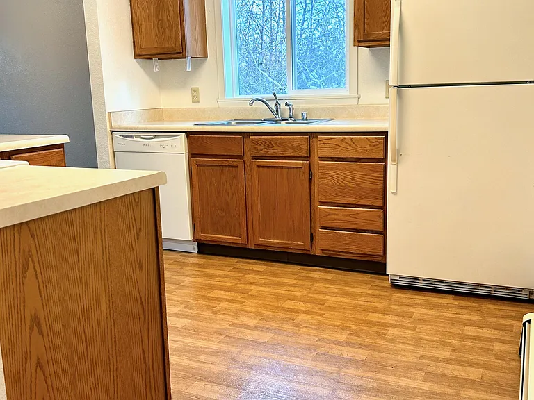 206 N Gill St #1 — Photo 5
