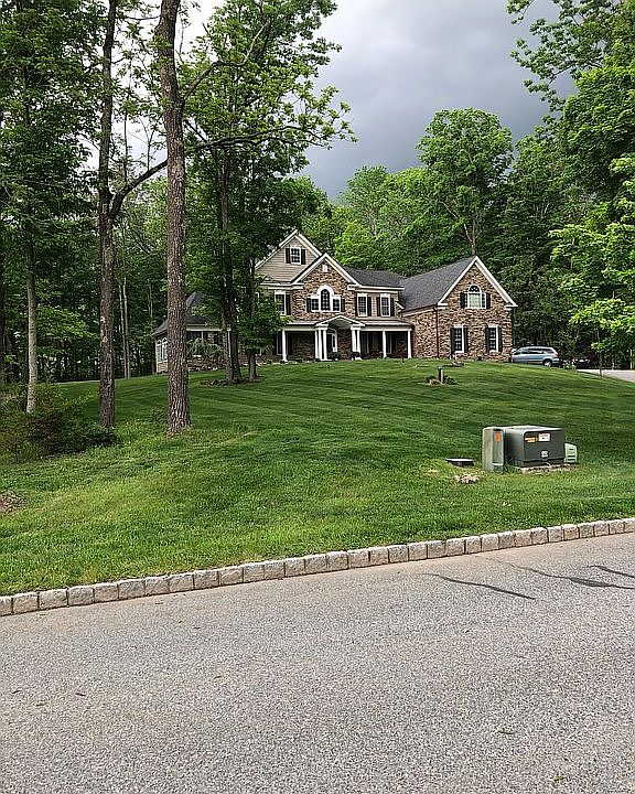 2nd image of 1 Limekiln Ct