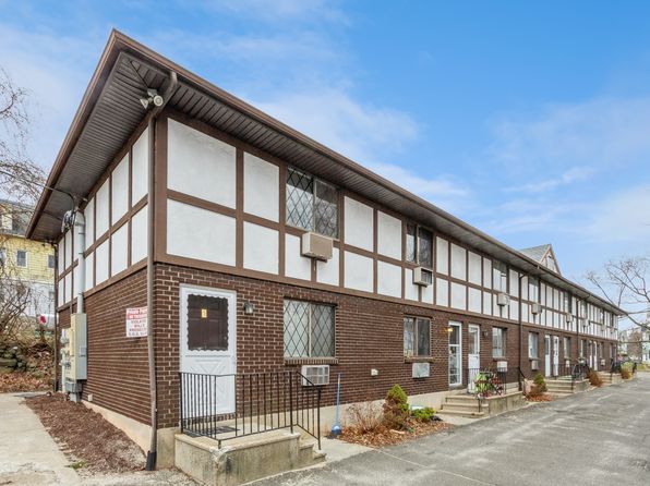 30 Vail St UNIT 4, Waterbury, CT 06708