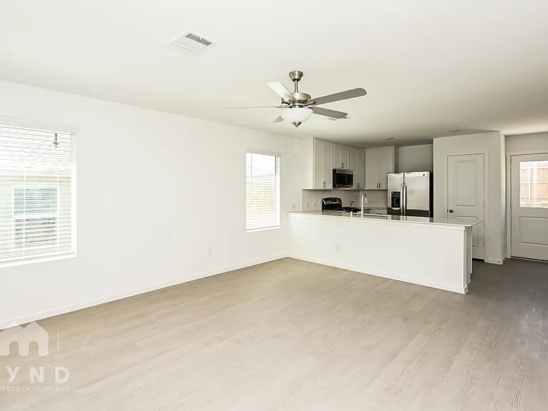 30 West Luxury Rental Homes — Photo 45