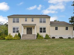 28 Bedminster Rd, Randolph, NJ 07869