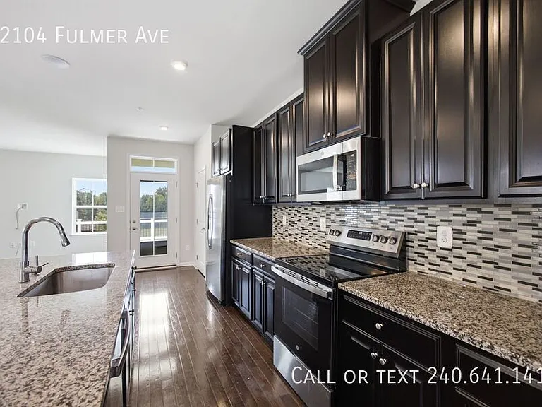 22104 Fulmer Ave — Photo 8