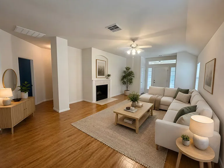 7513 Red Feather Trl — Photo 2