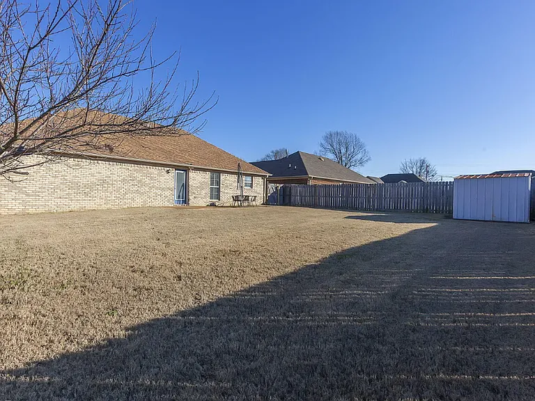 16 Birch Hollow Ln — Photo 11