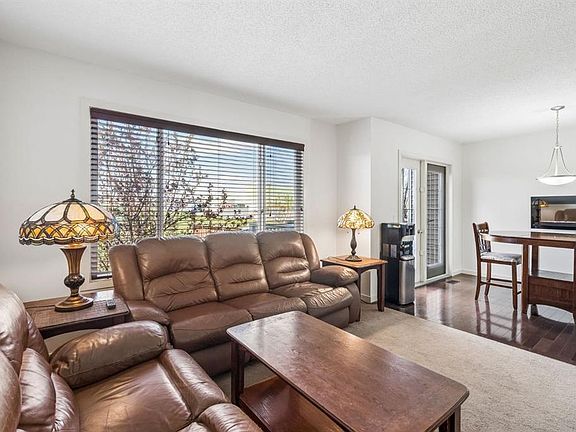 5th image of 150 E River Heights Cres