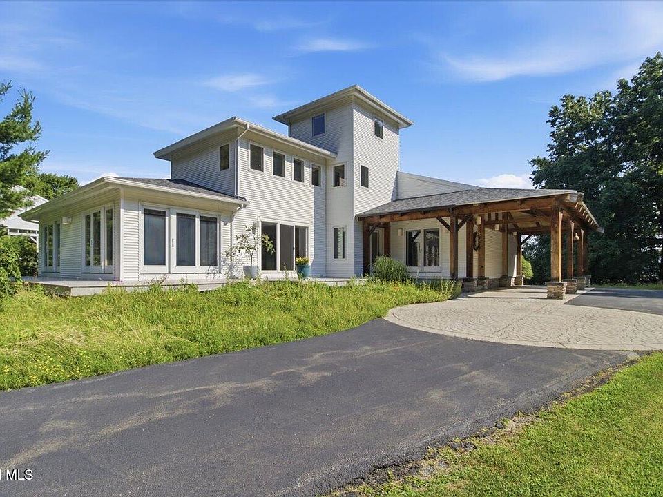 1st image of 41 Mountain Way