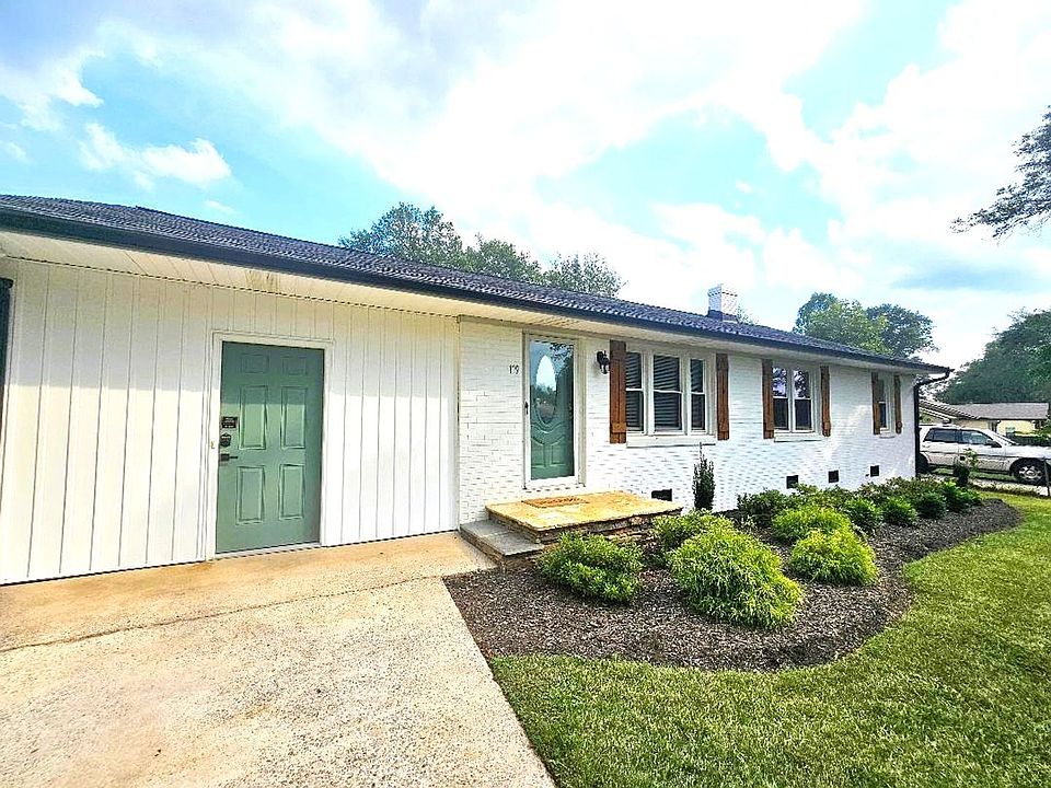 1st image of 119 Chipley Ln