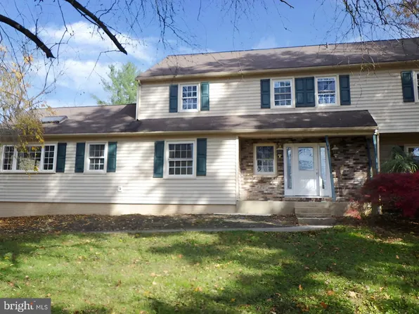 715 Clovelly Ln, Devon, PA 19333