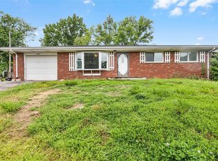 5211 Hunning Rd, High Ridge, MO 63049