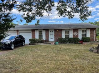 10400 Tanner Dr, Saint Louis, MO 63136