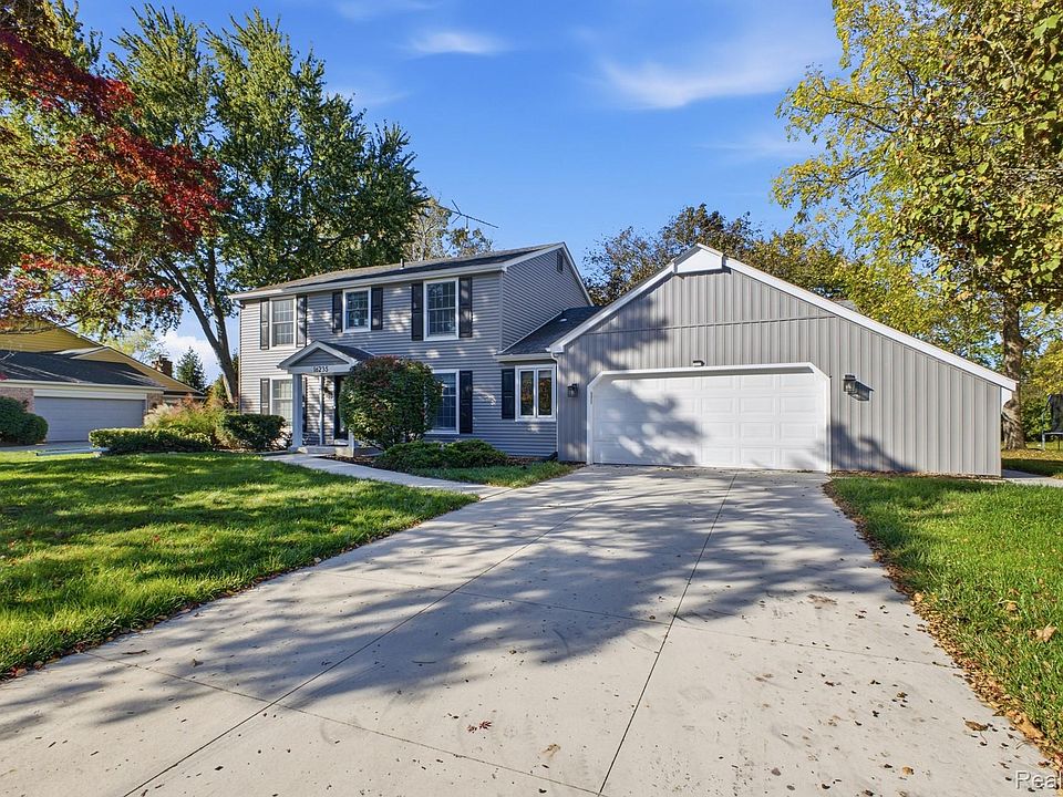 16235 Winchester Dr, photo 2