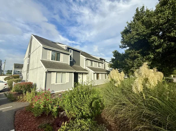 3700 Golf Colony Ln, Little River, SC 29566