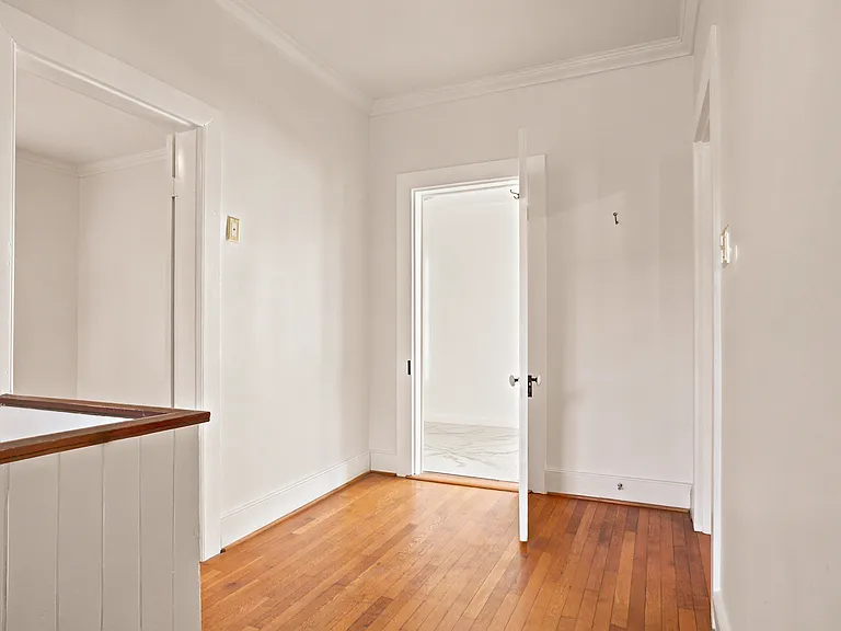 209 N Washington St — Photo 26