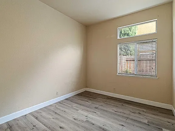 8862 Laguna Star Dr — Photo 26