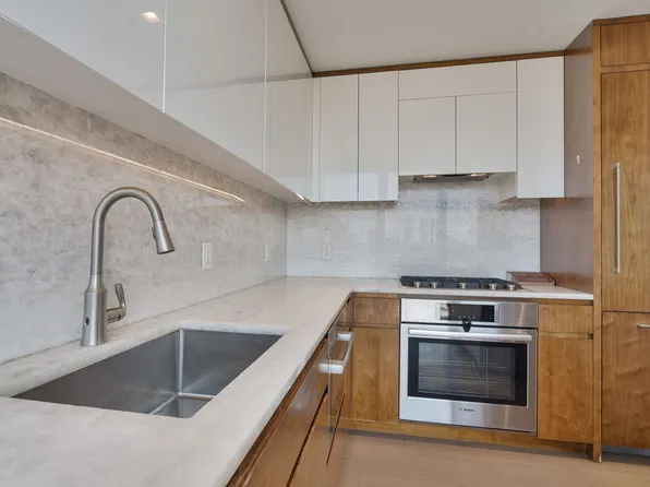 75 Park Lane image 8 of 23