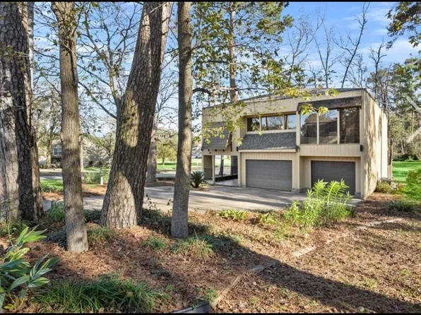 99 April Wind Dr N, Montgomery, TX 77356