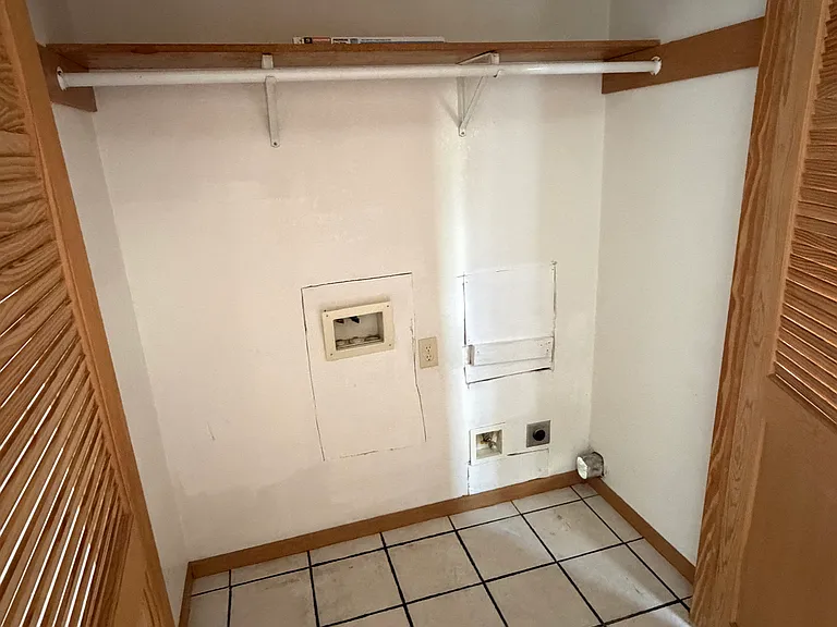 420 Johnston St #1 — Photo 16