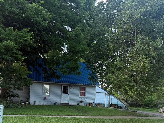 3rd image of 327 E Main St