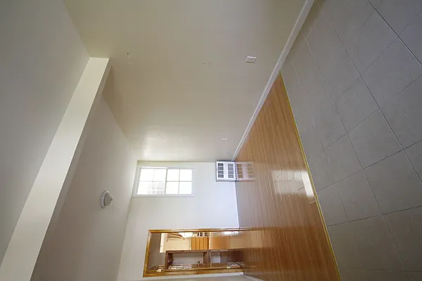 Rented by Nooklyn NYC LLC | media 12