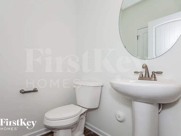 5521 Begonia St — Photo 14