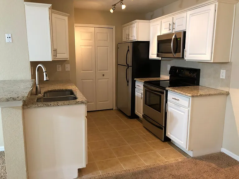 8915 Latrec Ave #2105 — Photo 2
