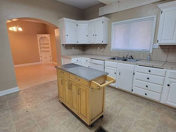 3rd image of 1118 11th St Unit 1