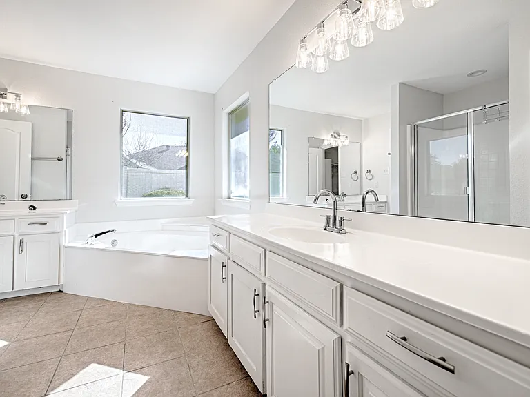 8124 Jolie Dr — Photo 13