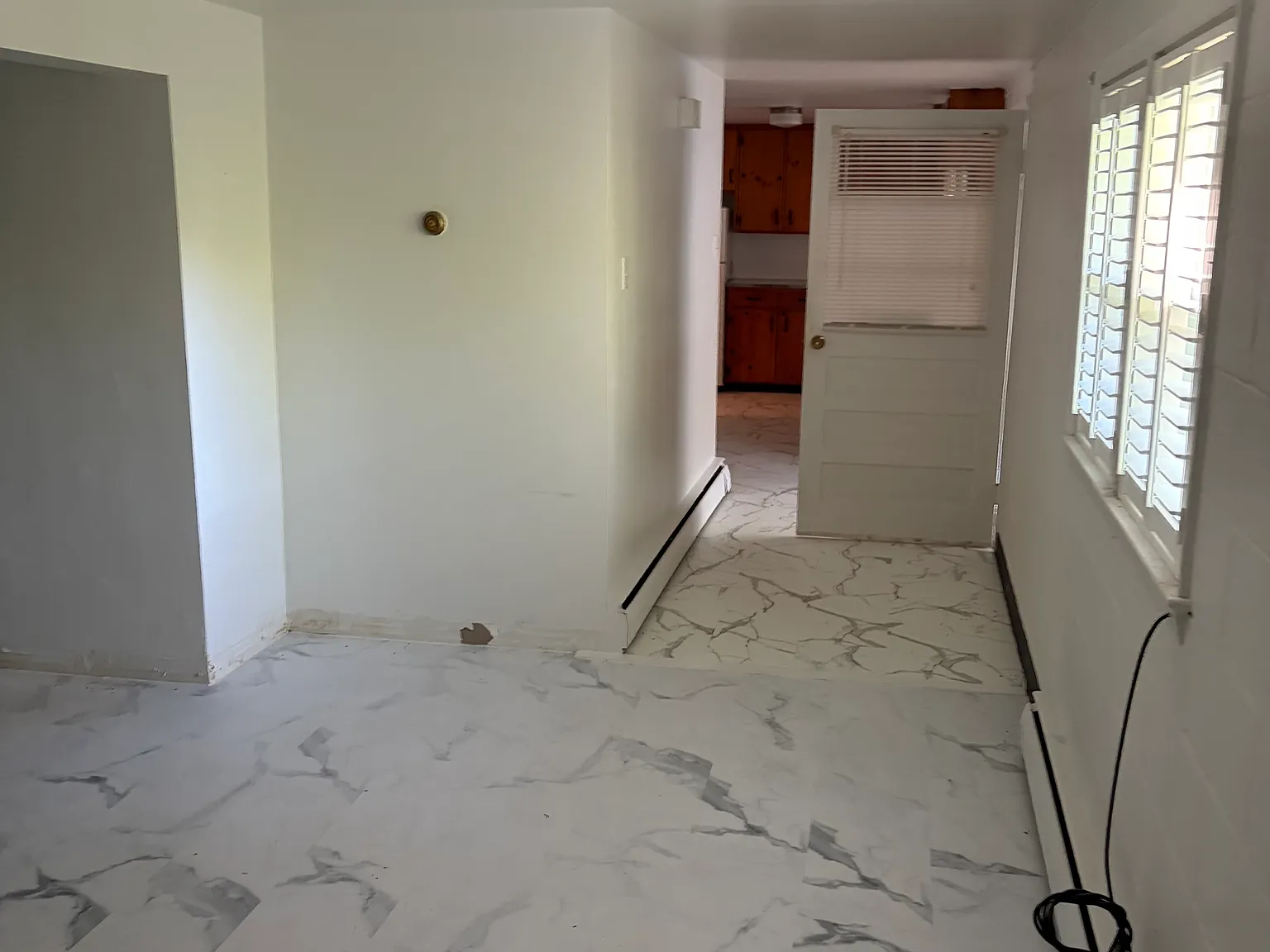 Studio, 1000 sqft, $1,500 — Photo 2