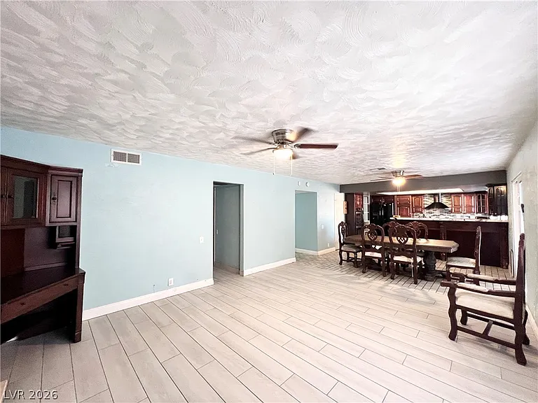 5009 Mesa View Dr — Photo 7