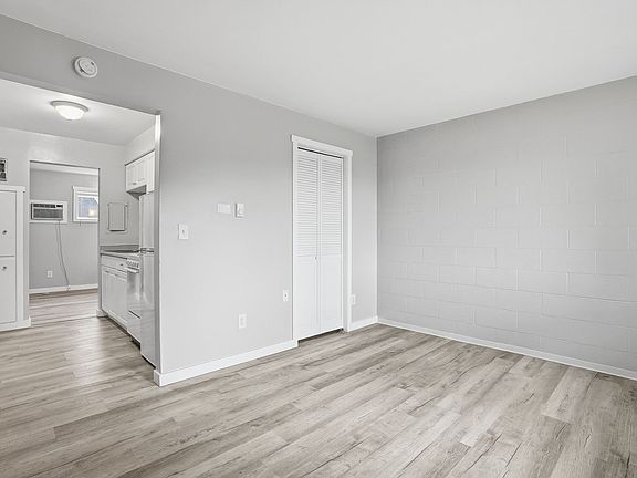 5th image of 547 E Fairview Ave #11474084