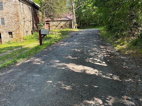 3rd image of 142 Township Rd