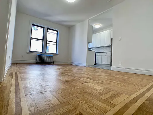 Rented by Building Equity Real Estate LLC | media 21