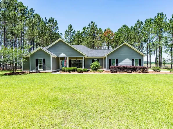 124 Montrose Dr, Leesburg, GA 31763