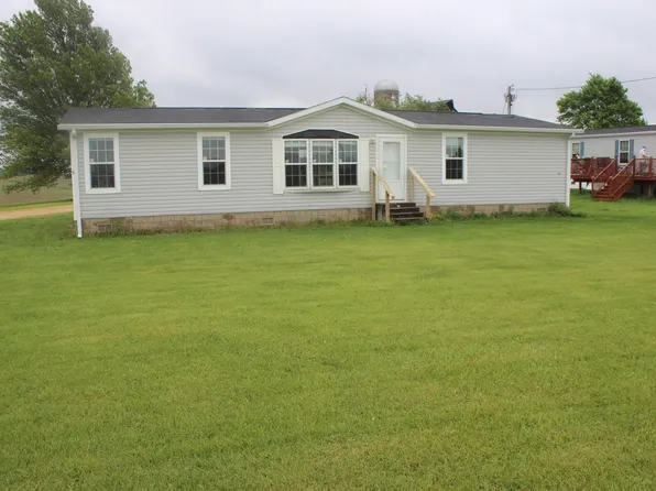 23279 169th Ave, Zwingle, IA 52079