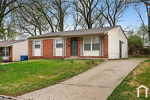 1st image of 10216 Royal Dr