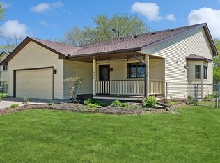 1602 Victoria St N, Saint Paul, MN 55117